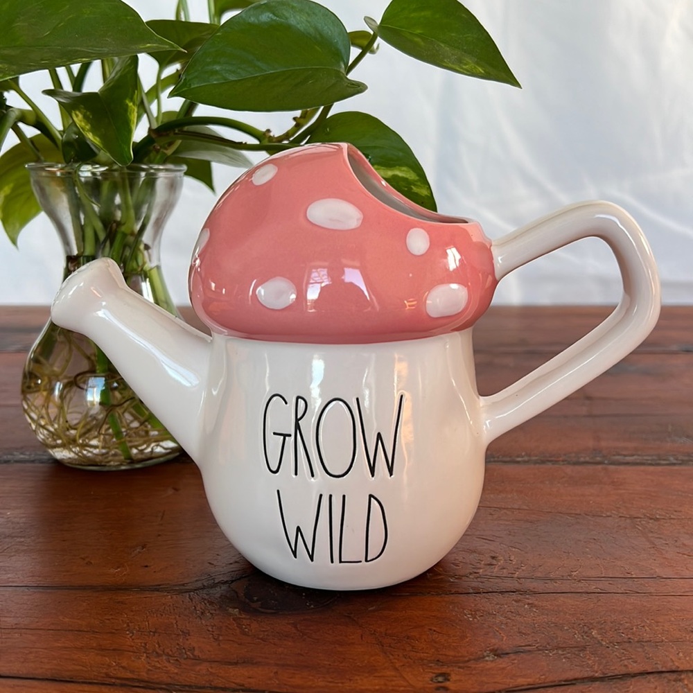 Rae Dunn small watering can